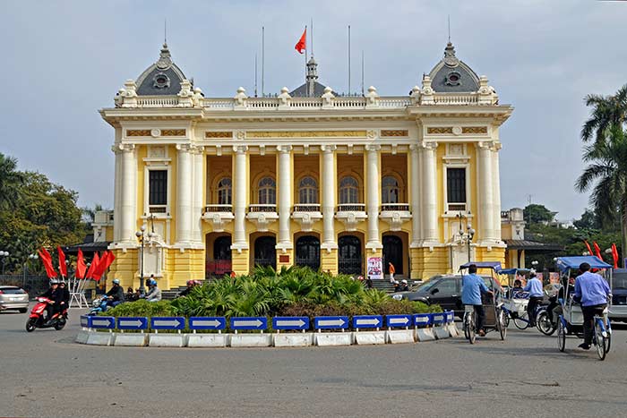 visit hanoi in 1 2 or 3 days opera house
